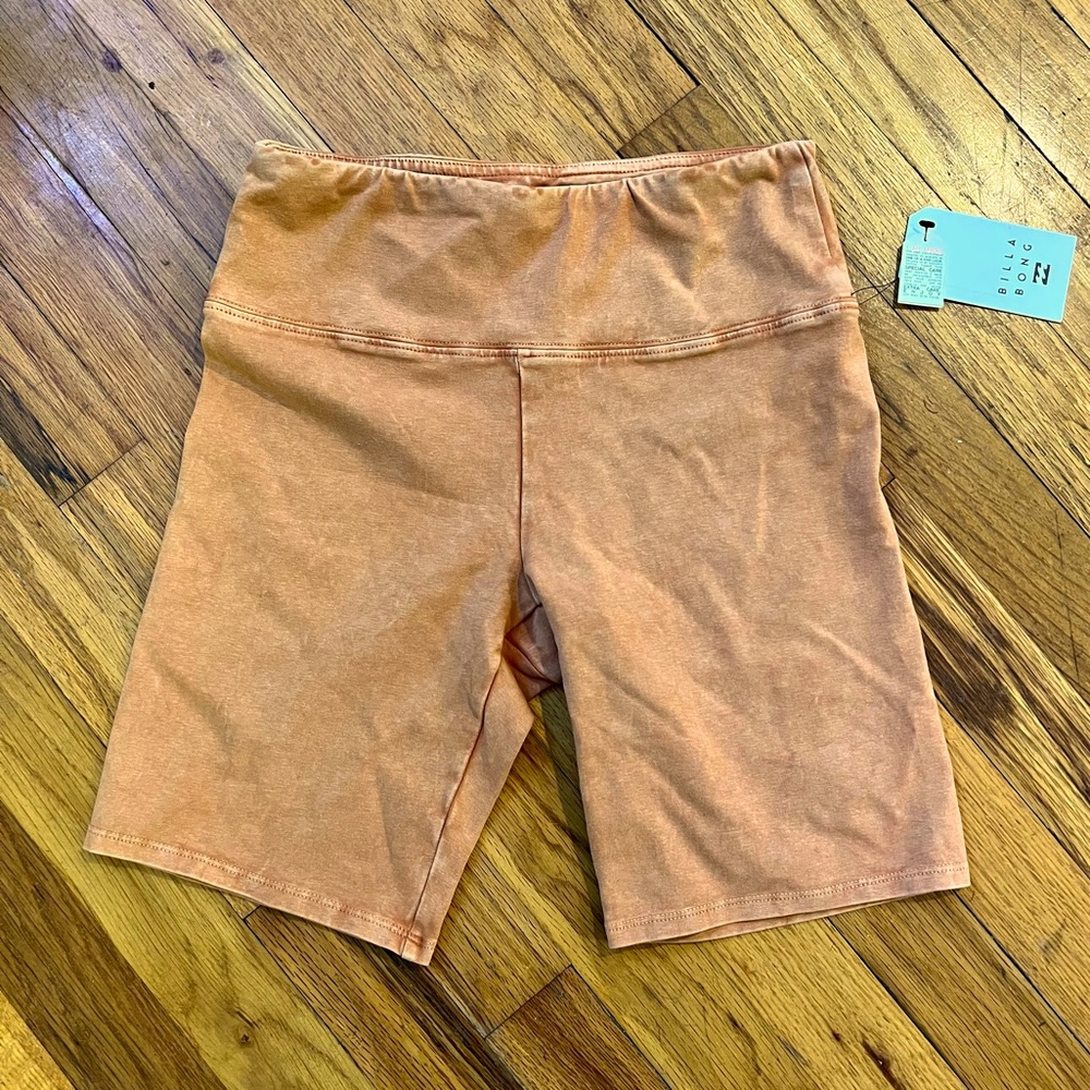 •SOLD• NWT Billabong orange bike shorts